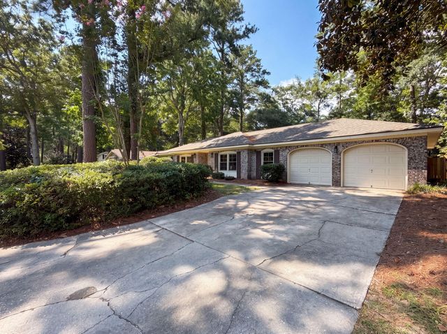 305 Red Fox Run, Summerville, SC 29485