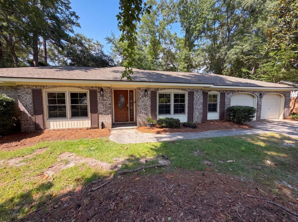 305 Red Fox Run, Summerville, SC 29485
