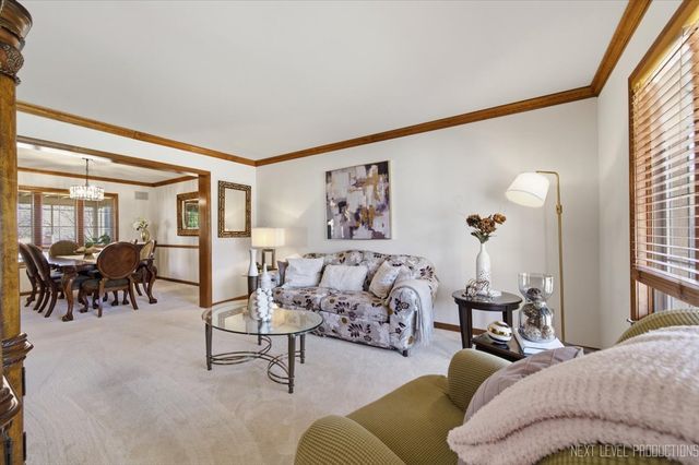 1770 Fox Mead Court, Montgomery, IL 60538