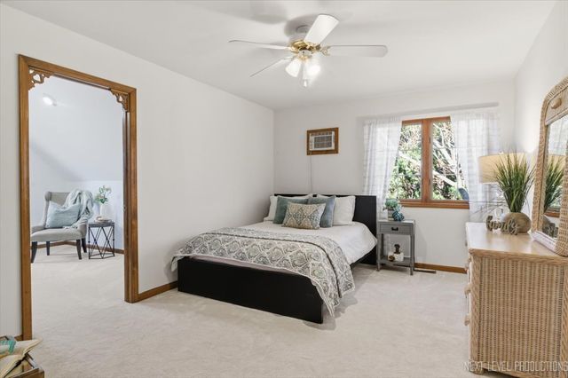 1770 Fox Mead Court, Montgomery, IL 60538