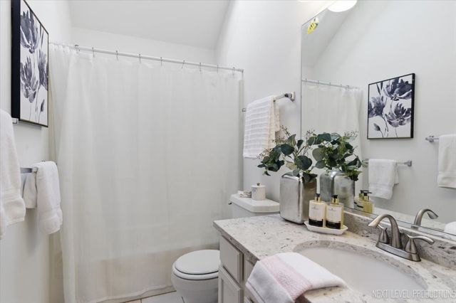 1770 Fox Mead Court, Montgomery, IL 60538