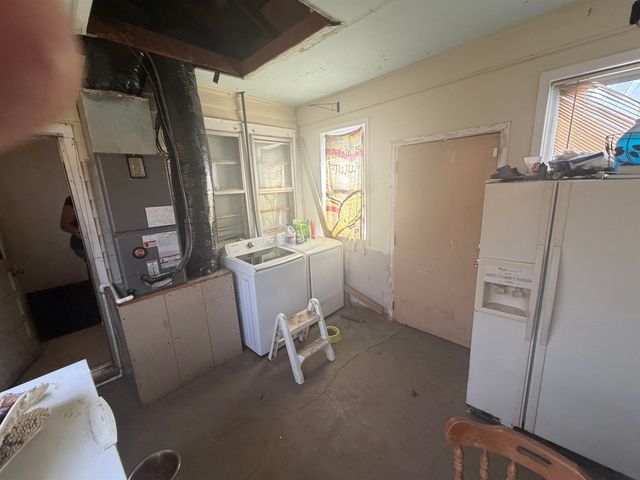 2201 S Broadview St, Wichita, KS 67218