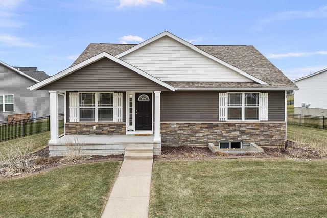 1559 Olde Brandy Ln Lane, Davenport, IA 52807