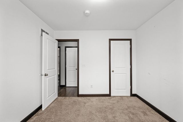 1559 Olde Brandy Ln Lane, Davenport, IA 52807