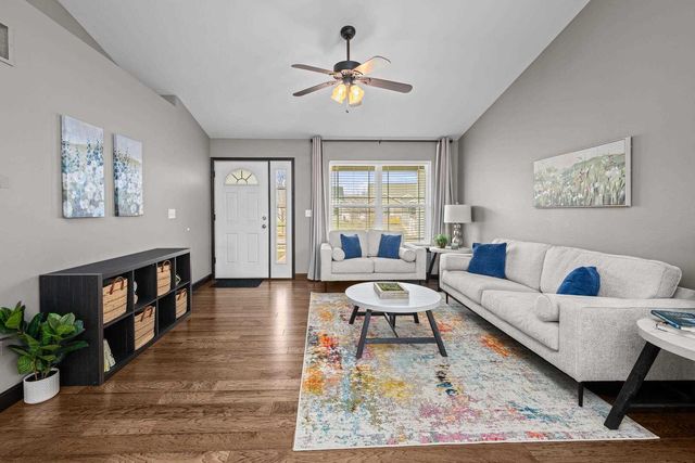 1559 Olde Brandy Ln Lane, Davenport, IA 52807