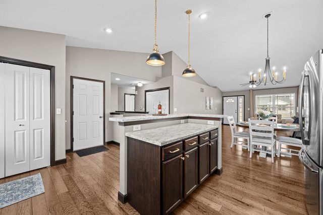 1559 Olde Brandy Ln Lane, Davenport, IA 52807