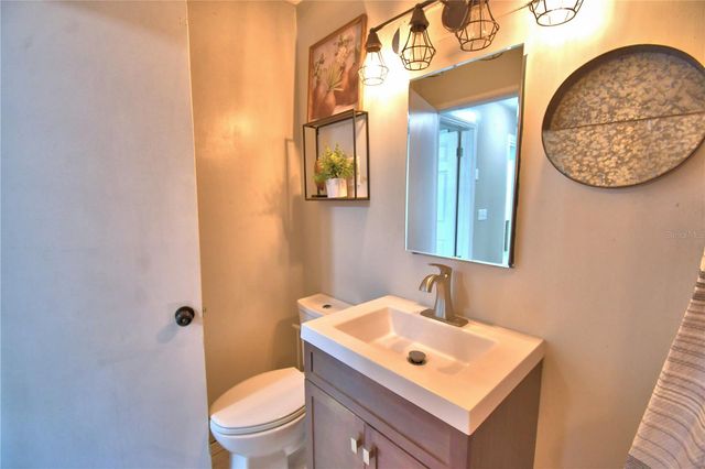 215 S ILAKEE AVENUE, Lake Alfred, FL 33850