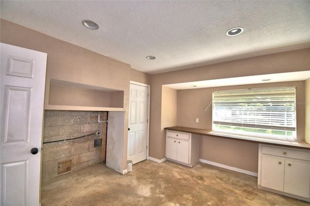 215 S ILAKEE AVENUE, Lake Alfred, FL 33850