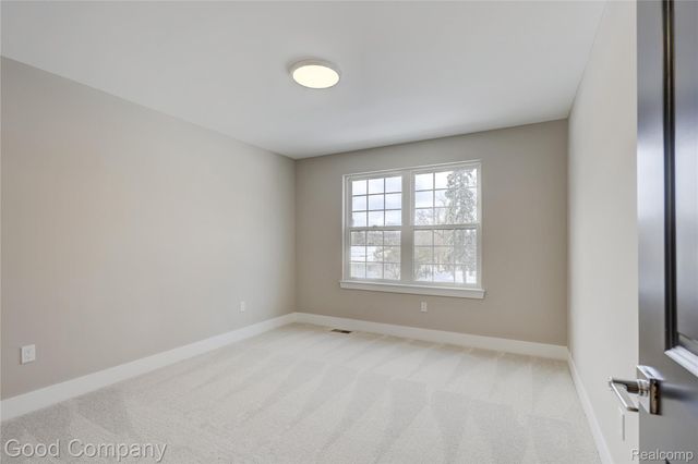 2418 Shenandoah Drive, Royal Oak, MI 48073