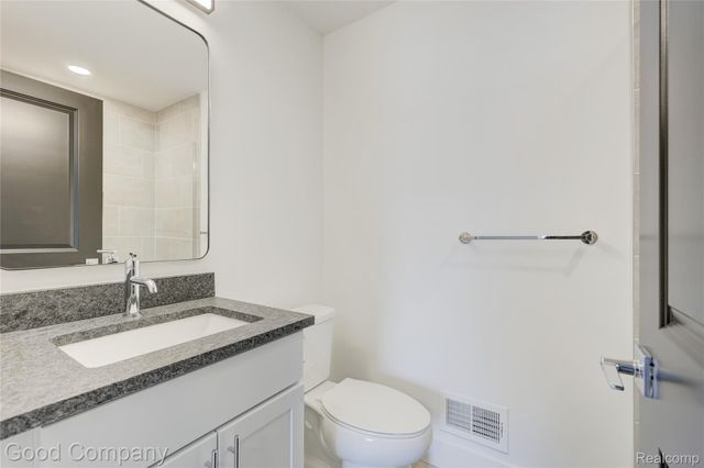 2418 Shenandoah Drive, Royal Oak, MI 48073