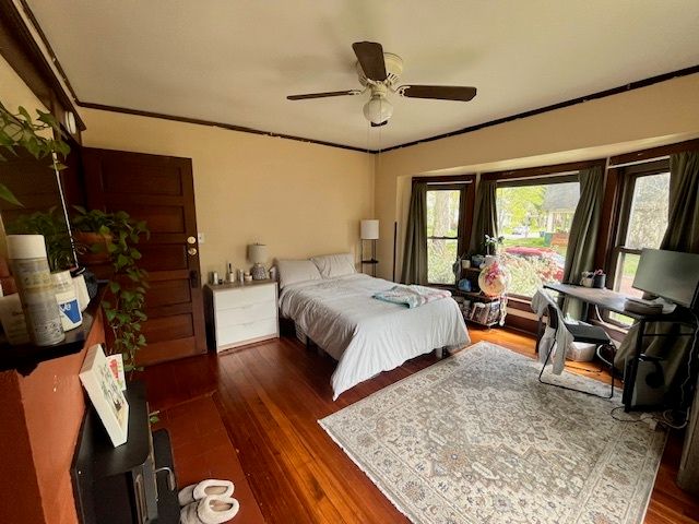 702 W High Street, Urbana, IL 61801