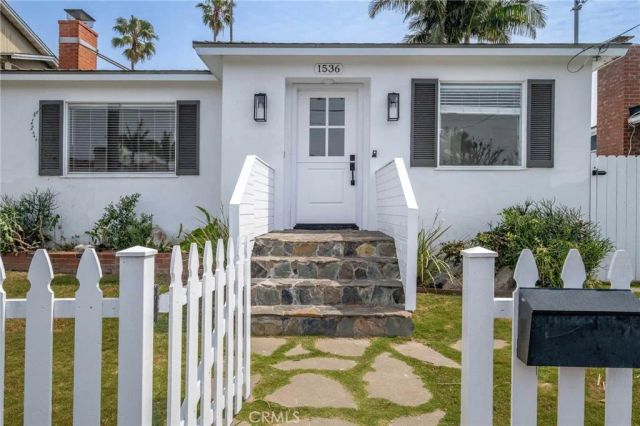1536 Bonnie Brae, Hermosa Beach, CA 90254