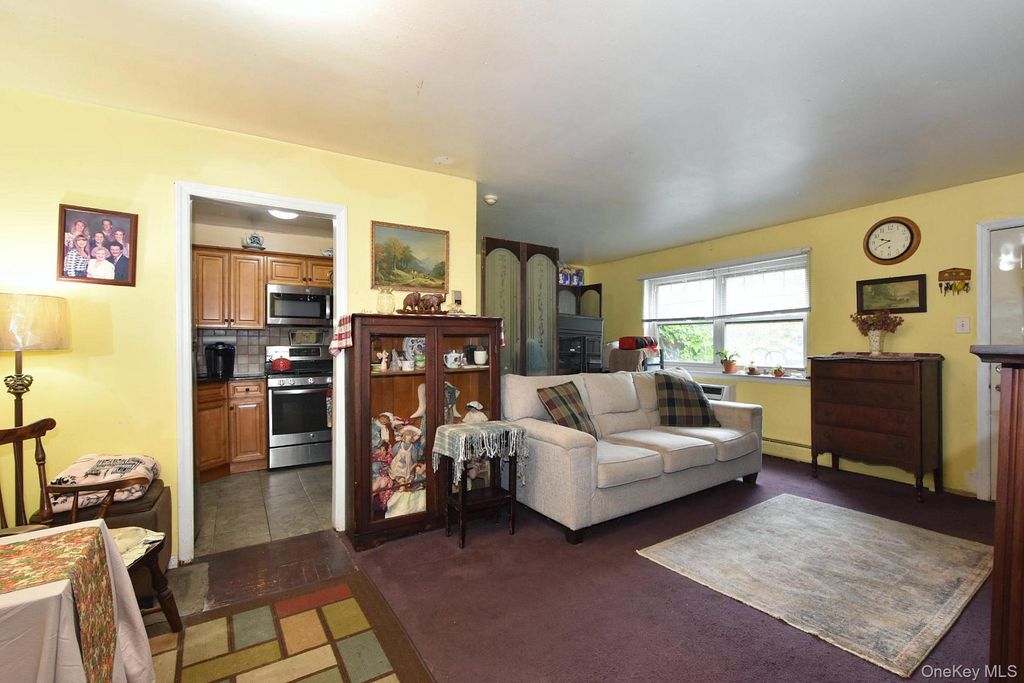 11 Glen Hollow Drive D-64, Holtsville, NY 11742 — photo 5