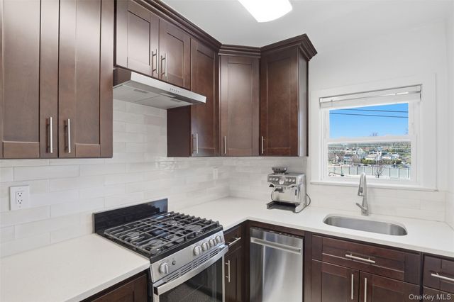 1829 Palmer Avenue 3A, Larchmont, NY 10538