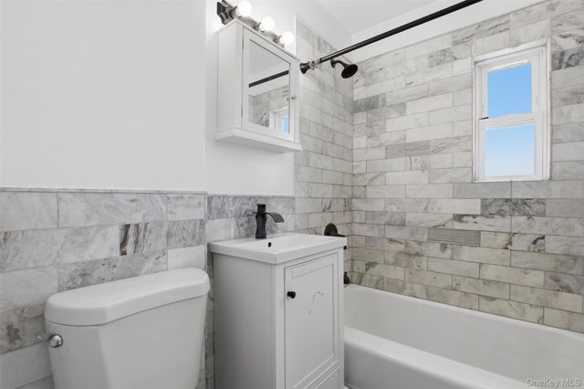 1829 Palmer Avenue 3A, Larchmont, NY 10538