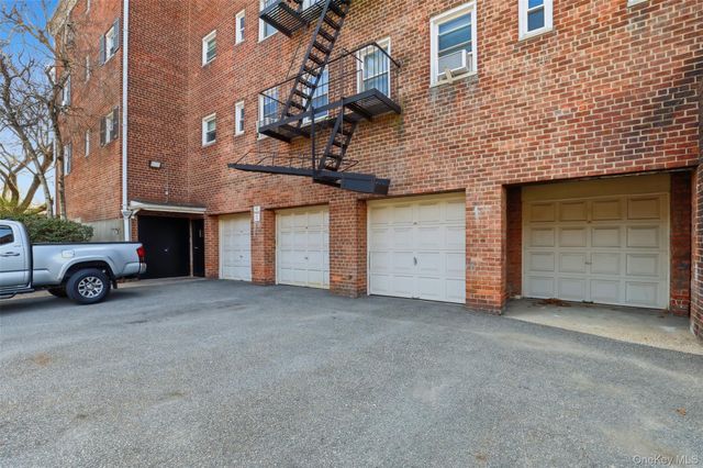 1829 Palmer Avenue 3A, Larchmont, NY 10538