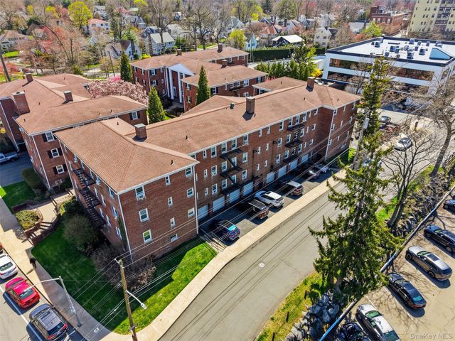 1829 Palmer Avenue 3A, Larchmont, NY 10538