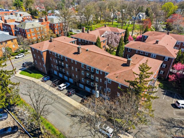 1829 Palmer Avenue 3A, Larchmont, NY 10538