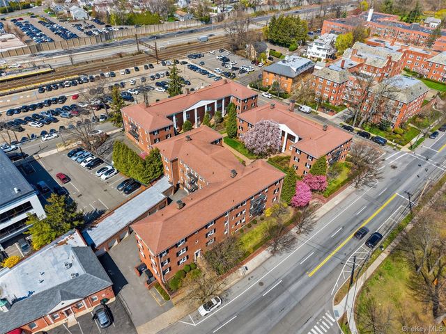 1829 Palmer Avenue 3A, Larchmont, NY 10538