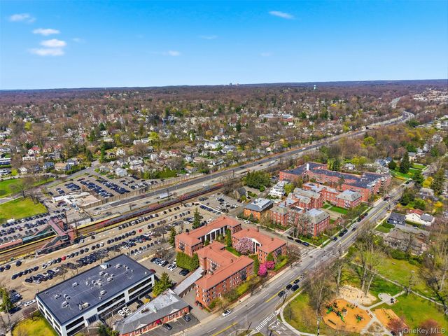 1829 Palmer Avenue 3A, Larchmont, NY 10538