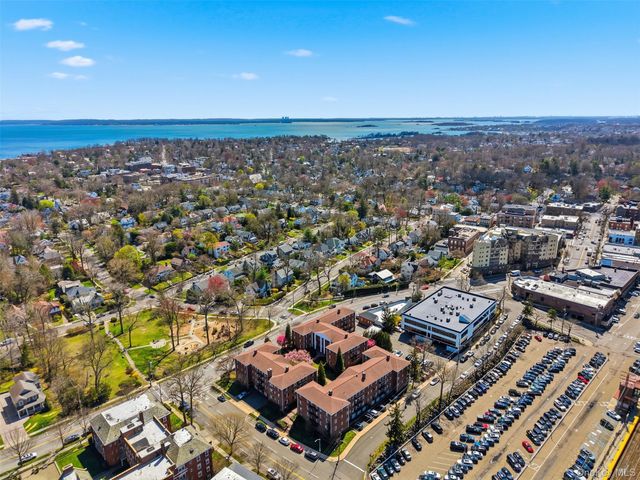 1829 Palmer Avenue 3A, Larchmont, NY 10538