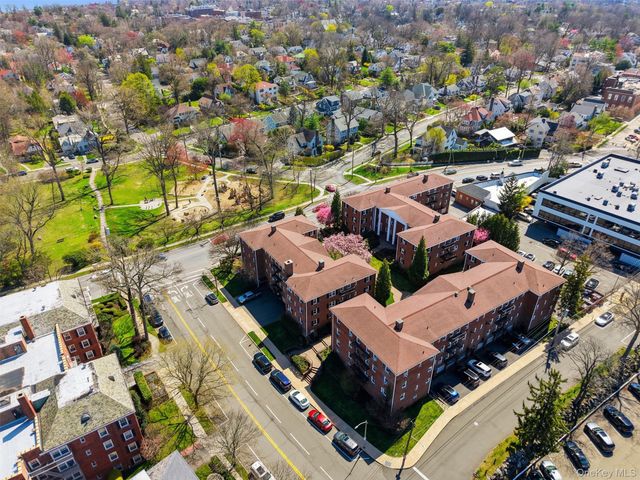 1829 Palmer Avenue 3A, Larchmont, NY 10538