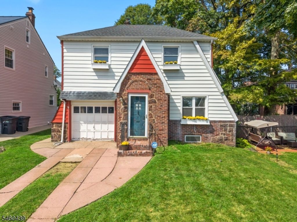 10 Sussex Rd, Clifton City, NJ 07012 — exterior