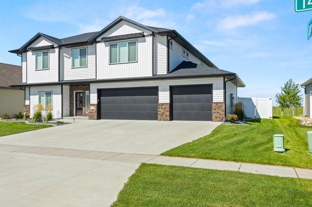 2240 14th Street W, West Fargo, ND 58078