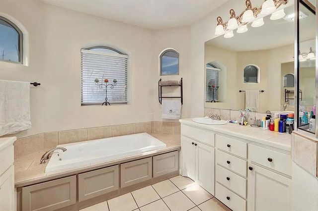 101 Cheerful CT, Lakeway, TX 78734