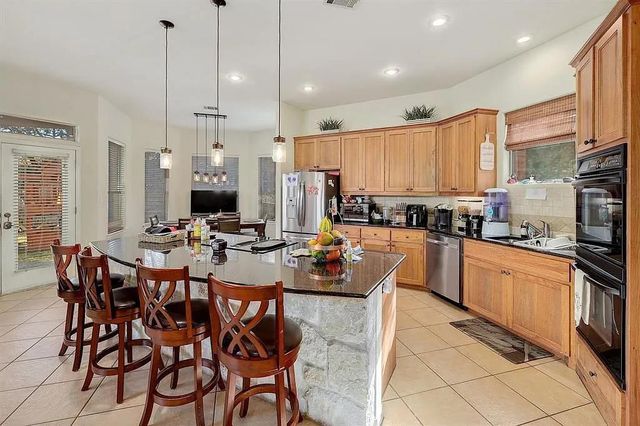 101 Cheerful CT, Lakeway, TX 78734