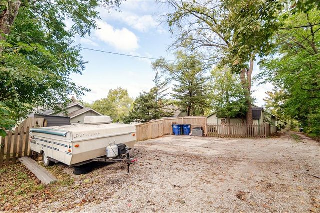 705 4th Street, Platte City, MO 64079