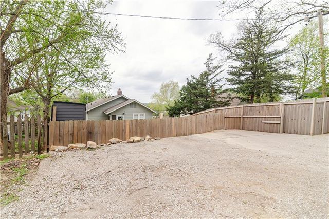 705 4th Street, Platte City, MO 64079