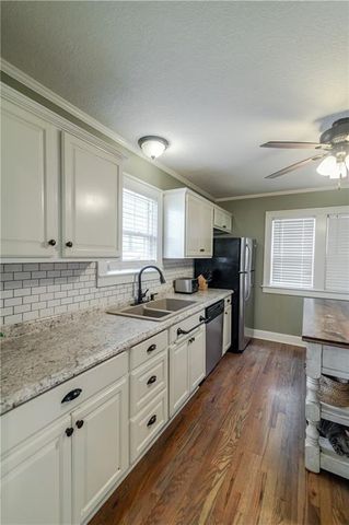 705 4th Street, Platte City, MO 64079