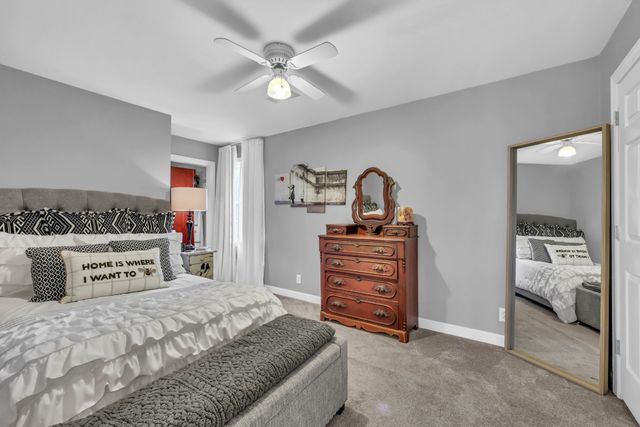 950 Ridgewood Dr, Clarksville, TN 37043