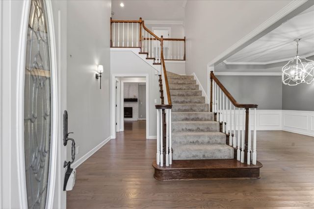 950 Ridgewood Dr, Clarksville, TN 37043
