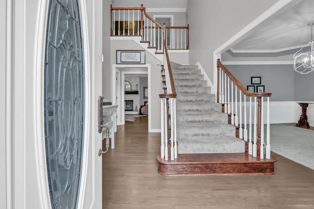 950 Ridgewood Dr, Clarksville, TN 37043
