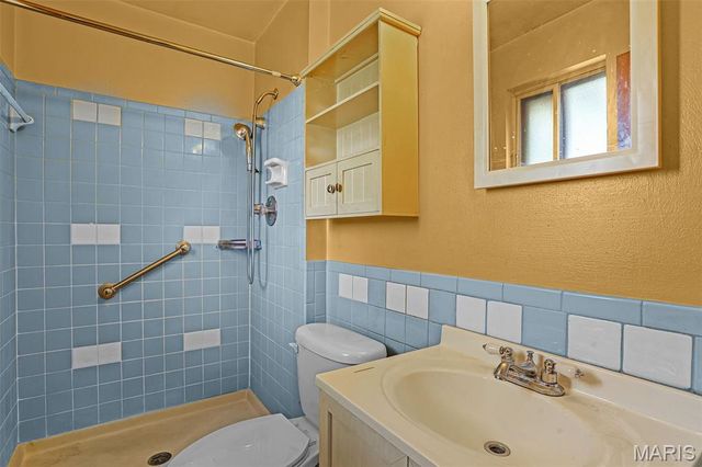 8 Cross Trail Lane, St Peters, MO 63376