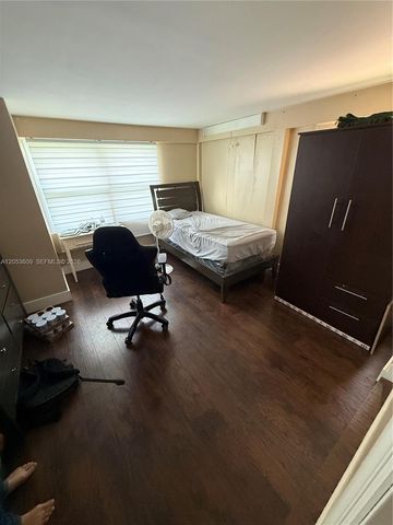 9341 NW 39th St, Sunrise, FL 33351