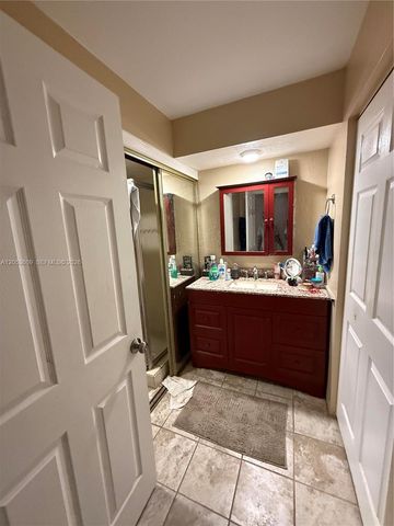 9341 NW 39th St, Sunrise, FL 33351