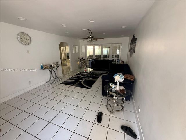9341 NW 39th St, Sunrise, FL 33351