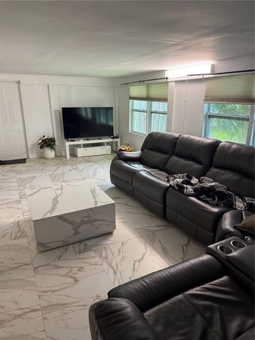 9341 NW 39th St, Sunrise, FL 33351