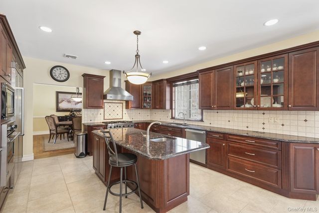 1 McCarthy Circle, Stony Point, NY 10980