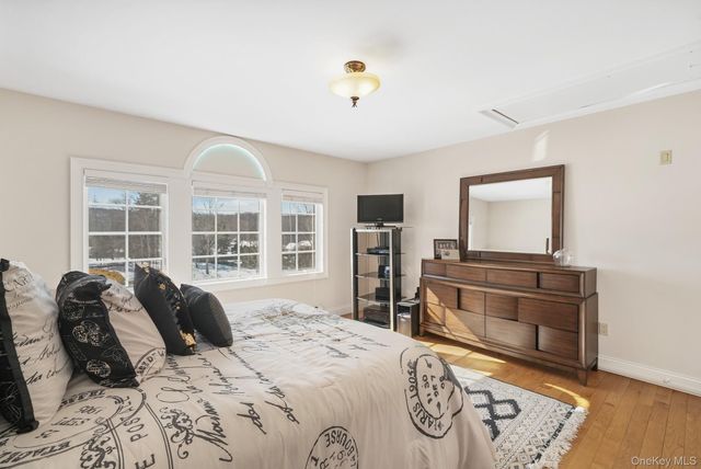 1 McCarthy Circle, Stony Point, NY 10980