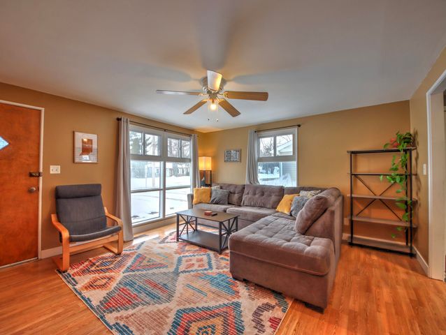 624 W Front Street, New Carlisle, IN 46552