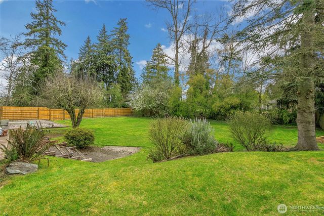 2124 Firland Drive, Puyallup, WA 98371