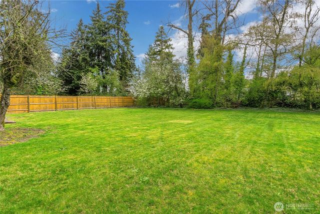 2124 Firland Drive, Puyallup, WA 98371