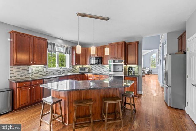 592 W CREEK RD, West Chester, PA 19382