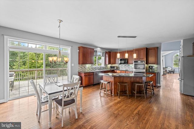 592 W CREEK RD, West Chester, PA 19382