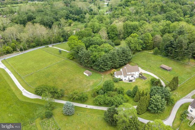 592 W CREEK RD, West Chester, PA 19382