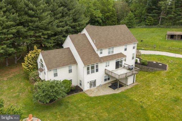 592 W CREEK RD, West Chester, PA 19382